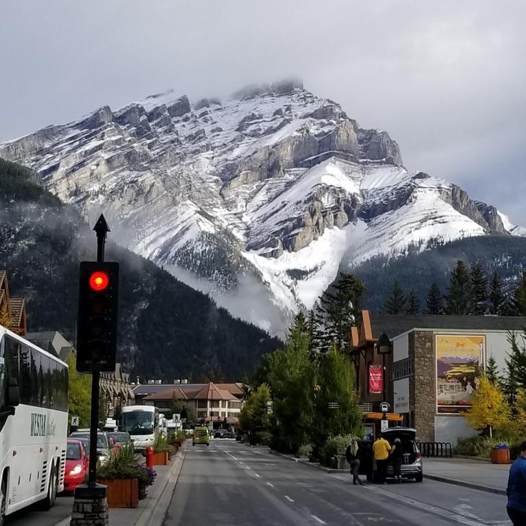 Neighborhood photo placeholder (replace with your licensed image)